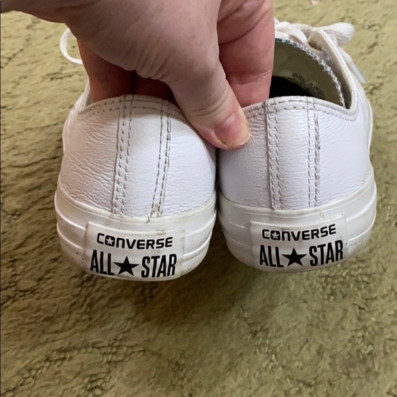 Converse White Leather Women’s Size 7 - Picture 3 of 4